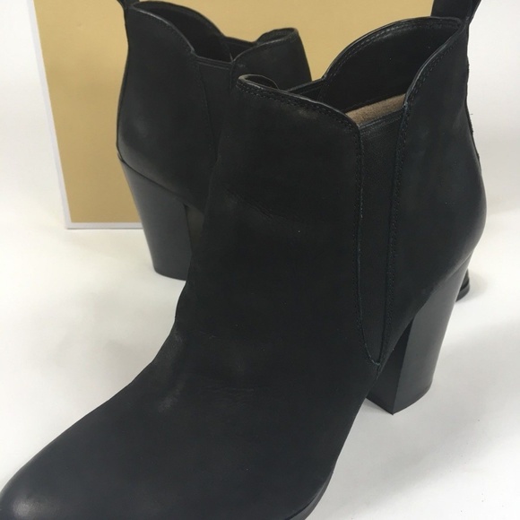 Michael Kors 8.5 M Brandy Bootie Black Suede - Picture 2 of 7